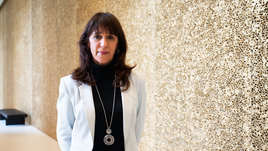 Helena Carreiras, Ministre de l'Excellence : Le Leadership de la Défense Bâti sur la Rigueur Académique 🛡️